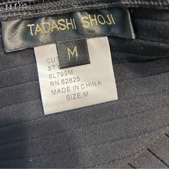 Tadashi Soji gorgeous black sleeveless dress size medium - Picture 9 of 10